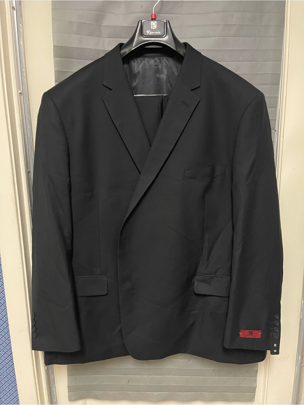 Mens Renoir Black Italian Styling Two Button Suit R58/52